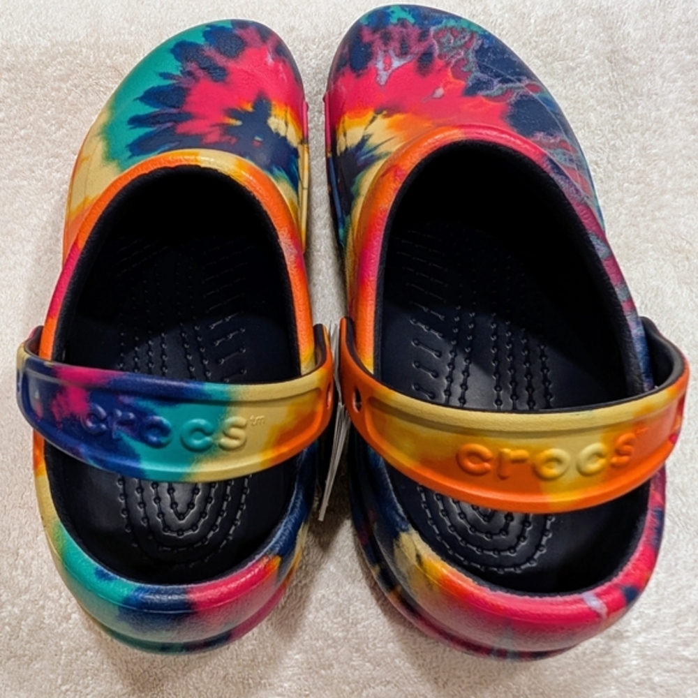 Crocs Bistro Graphic Rainbow Crocs Women's 12 NIP
